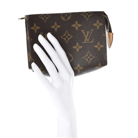 lv toiletry pouch 15